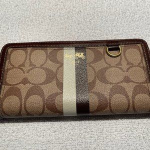 Coach wallet